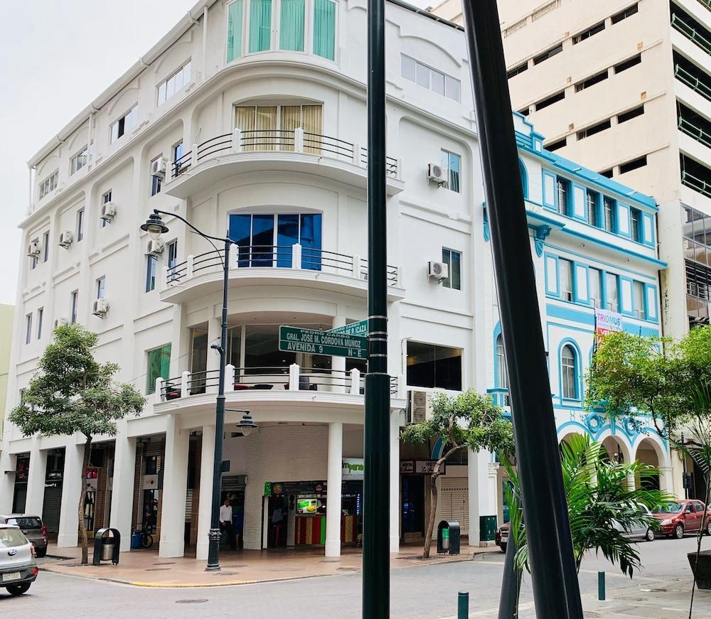 Hotel La Fontana Guayaquil Exterior foto